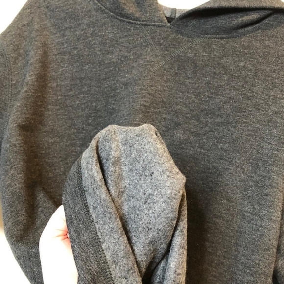 Women’s Dark Heather Grey Charcoal Short Sleeve Hoodie Streetwear Pullover - Picture 10 of 16